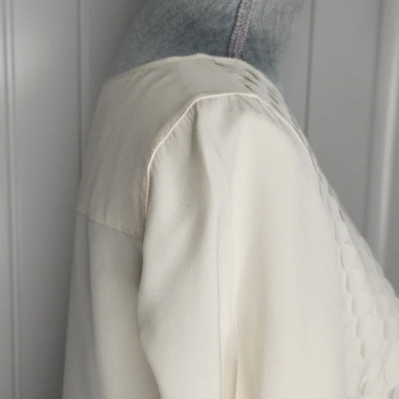 AKRIS punto silk ivory long sleeve bouse, size 6. - Picture 5 of 13